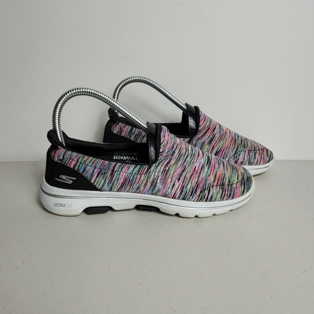 Skechers GoWalk 5 Sneakers- Fantastic Woman's Slip-On Flats Size 6 - Picture 8 of 8